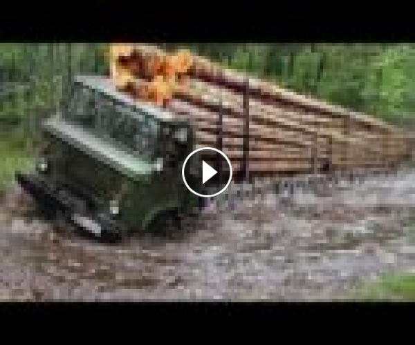 Extreme Dangerous Biggest Logging Wood Truck Driving Skills Heavy Equipment Loading Climbing Working